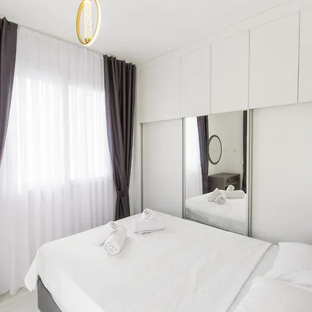 Solo By Holidaykeys Apartamento